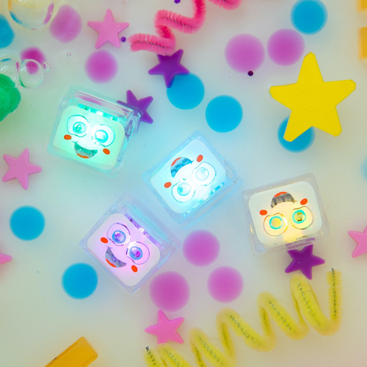 Glo pals | Light up cups | Pippa 4pc