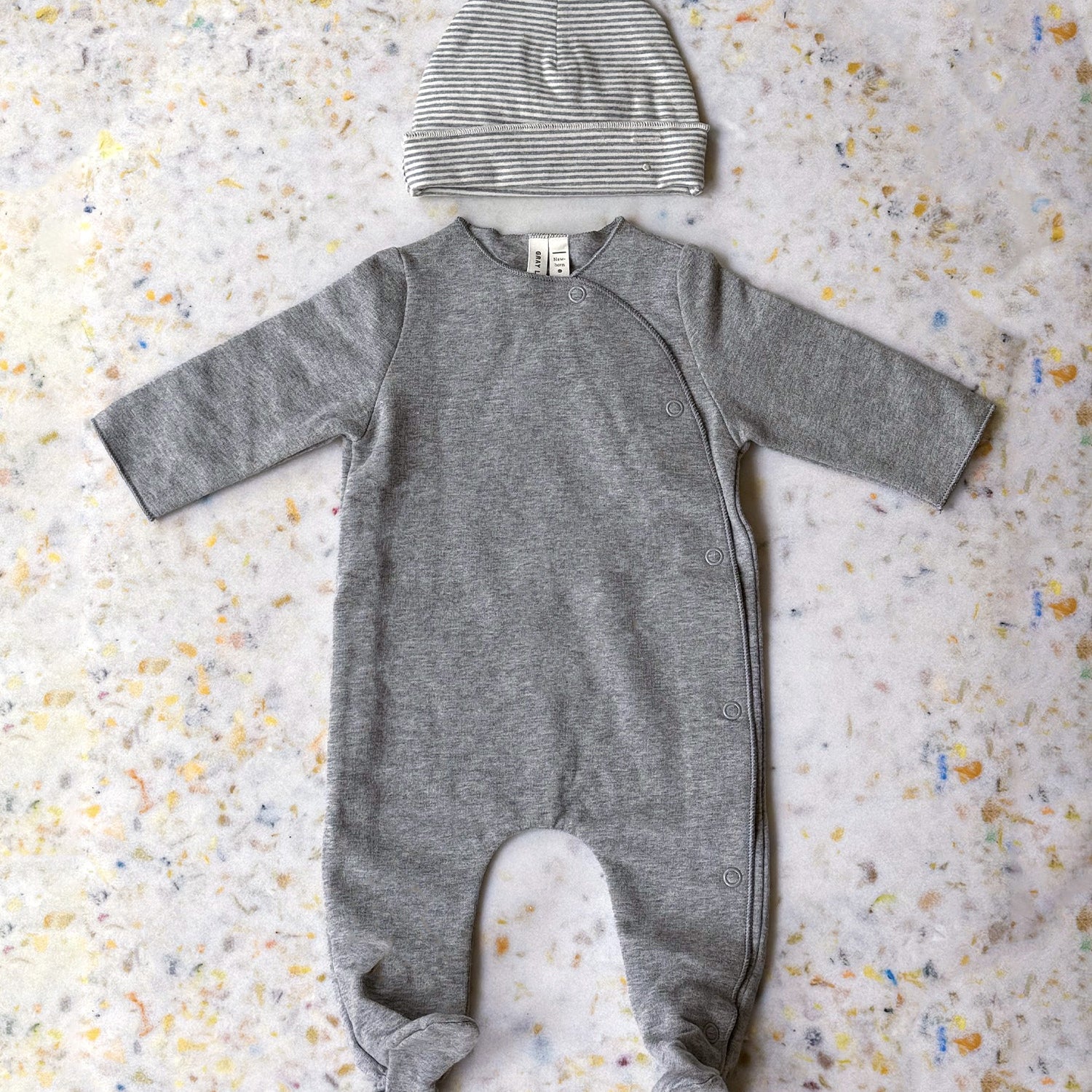 Gray label | Newborn Essentials set