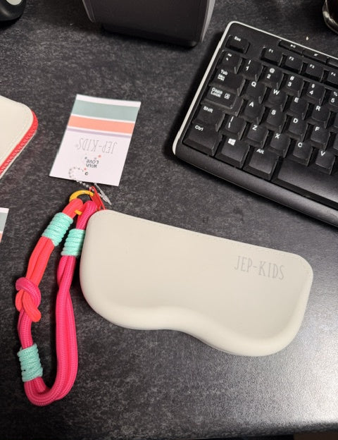 Jep kids | Sunglasses etui dream | old green