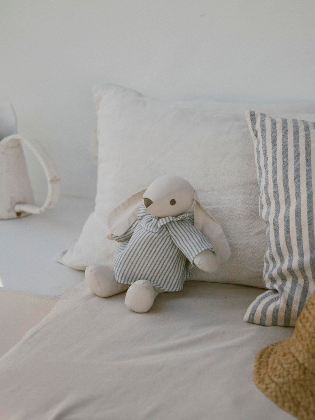 Lil' Atelier Onimo Rabbit Toy - Turtledove