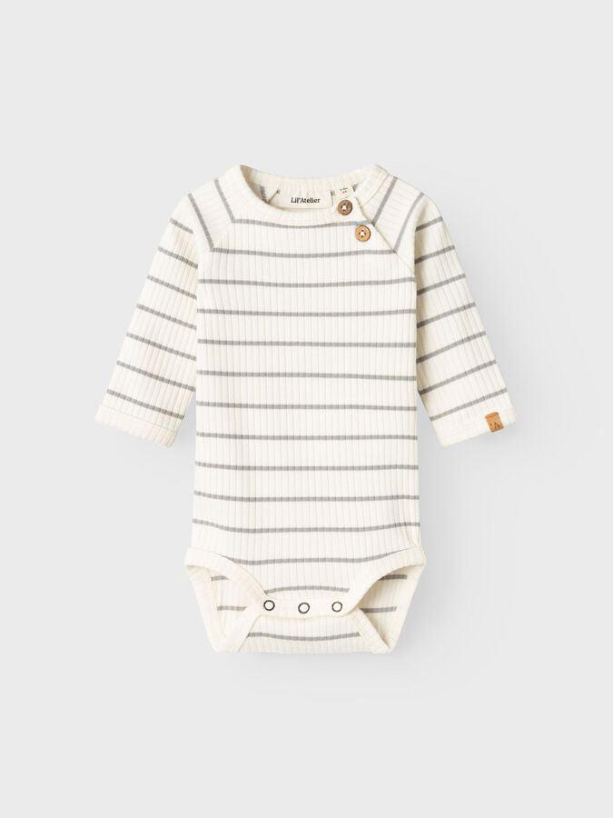 Lil’ atelier | Kail slim body short sleeve | Coconut milk