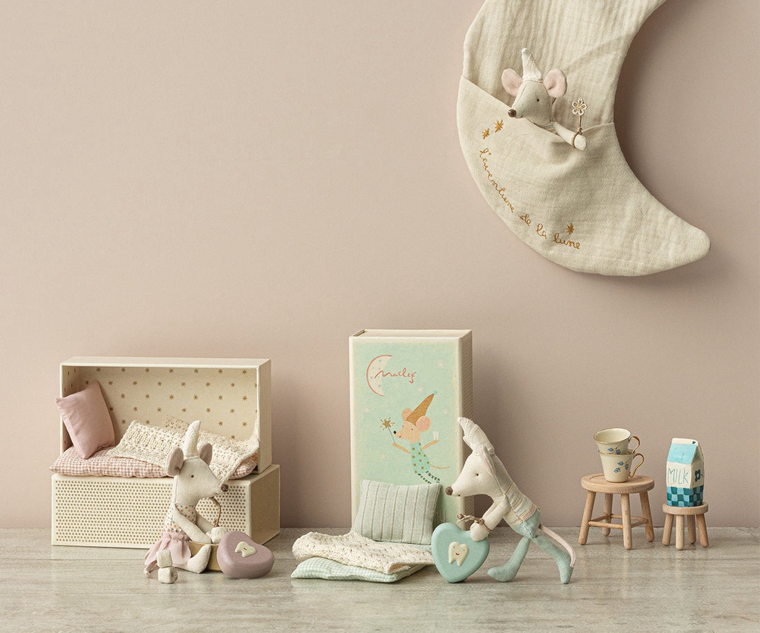 Maileg Tooth fairy mouse, little sister in matchbox