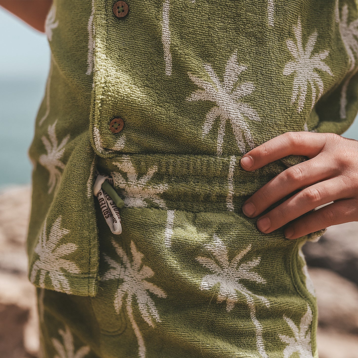 Salted Stories | Beach palms shorts - iguana