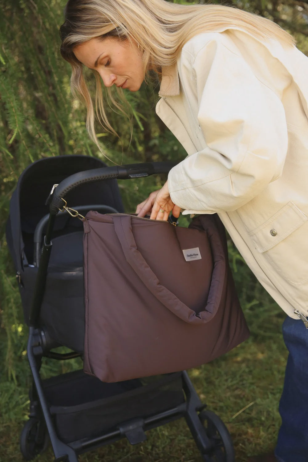 Studio Noos puffy diaper bag brown