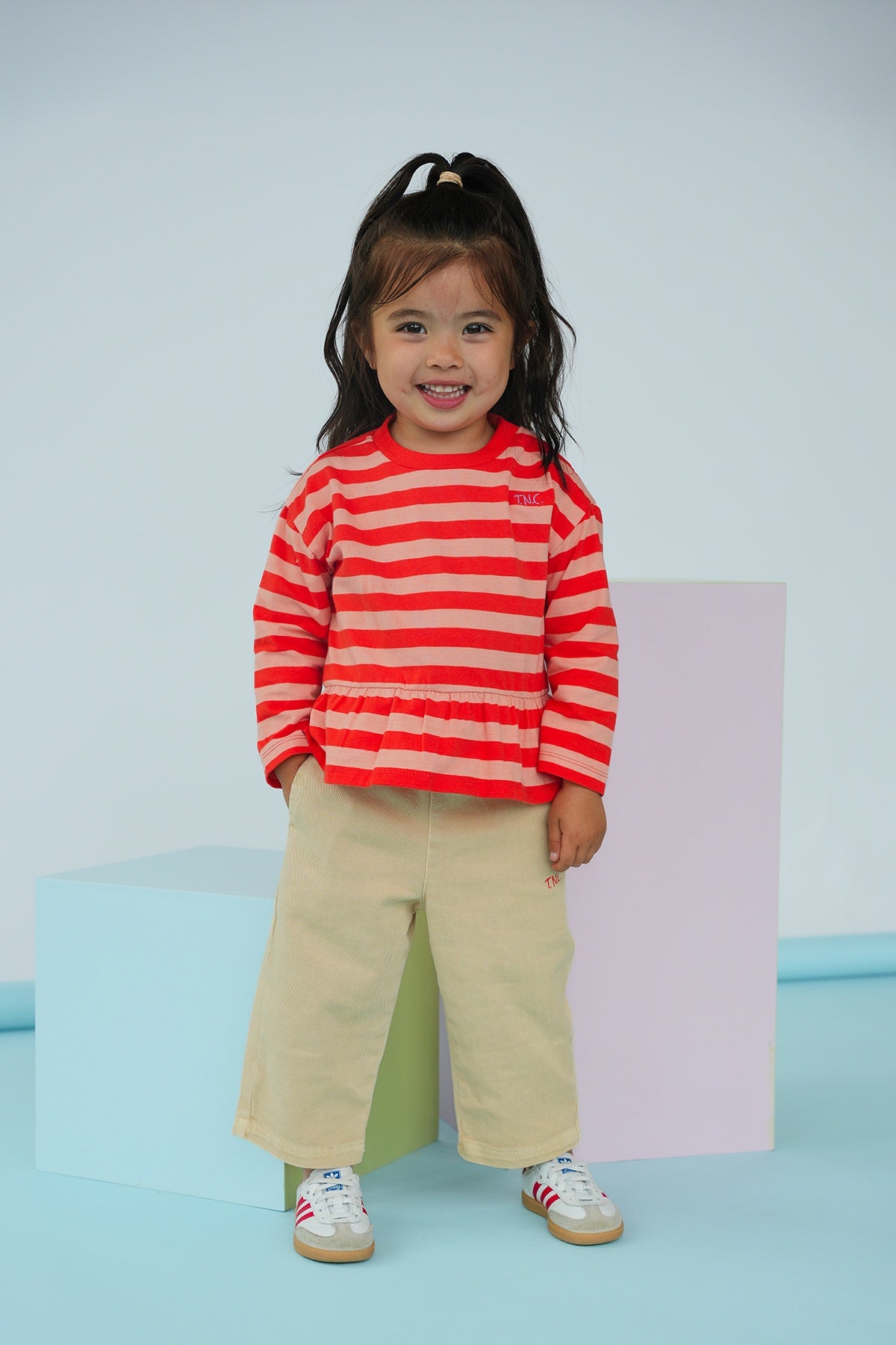 The New Chapter | T-shirt Loua red pink stripes