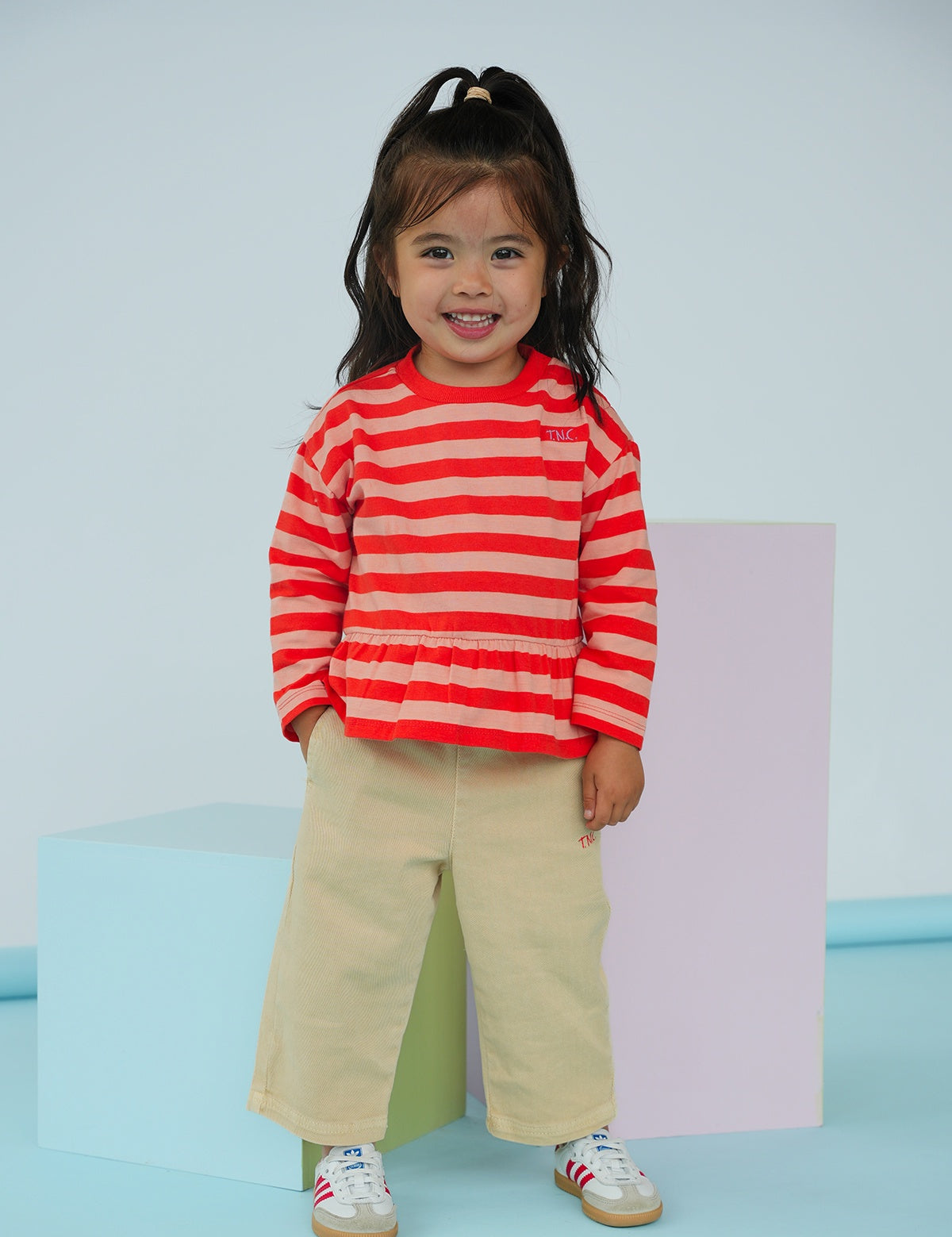 The New Chapter | T-shirt Loua red pink stripes