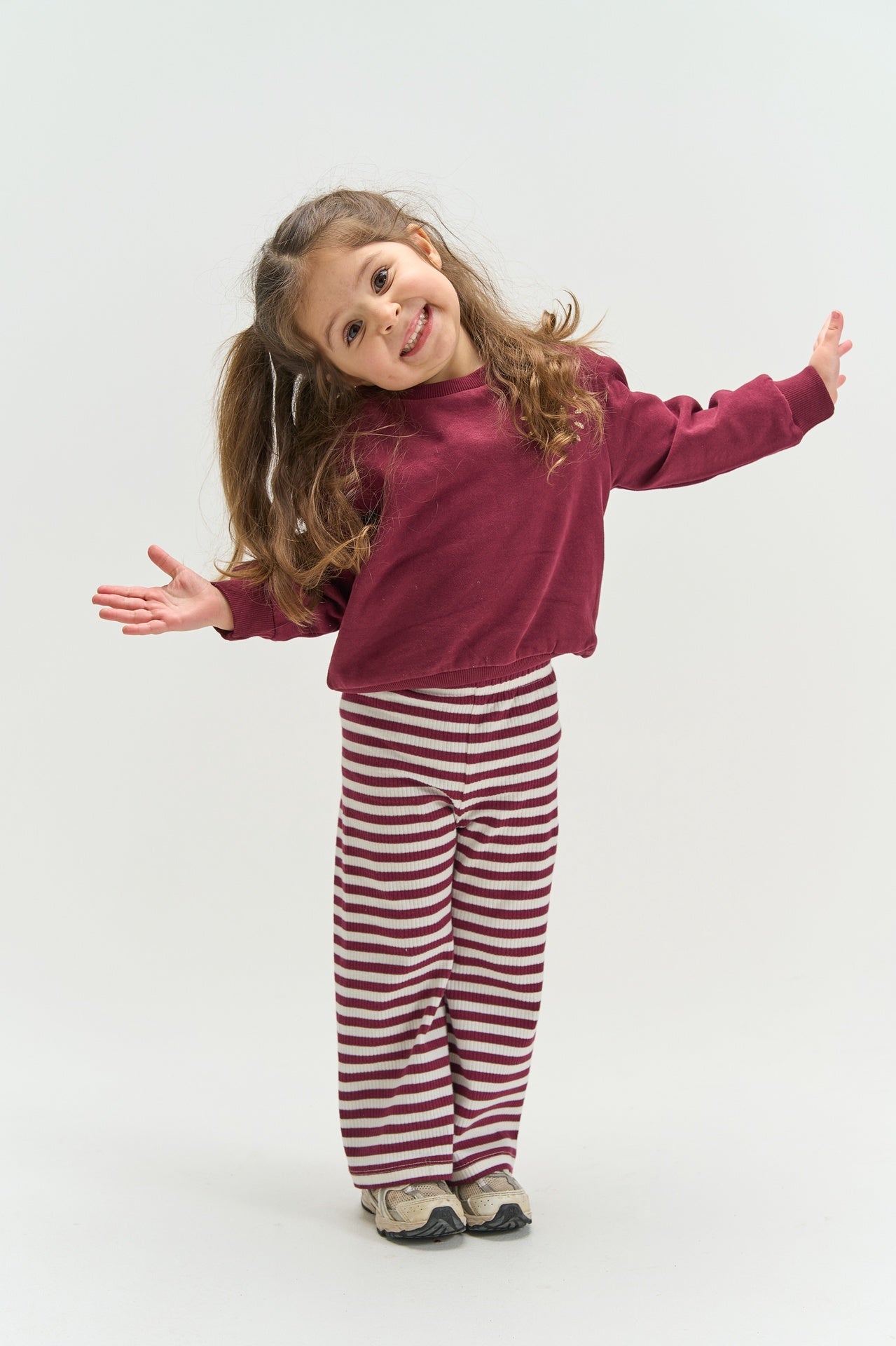 The New Siblings | TNSTVerona Sweatshirt | Burgundy TN